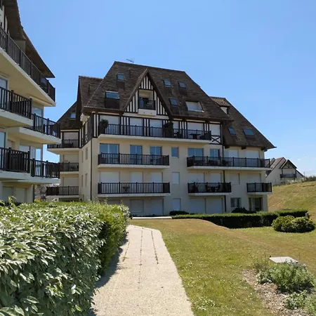 Vue Sur Et Acces Direct A La * Cabourg